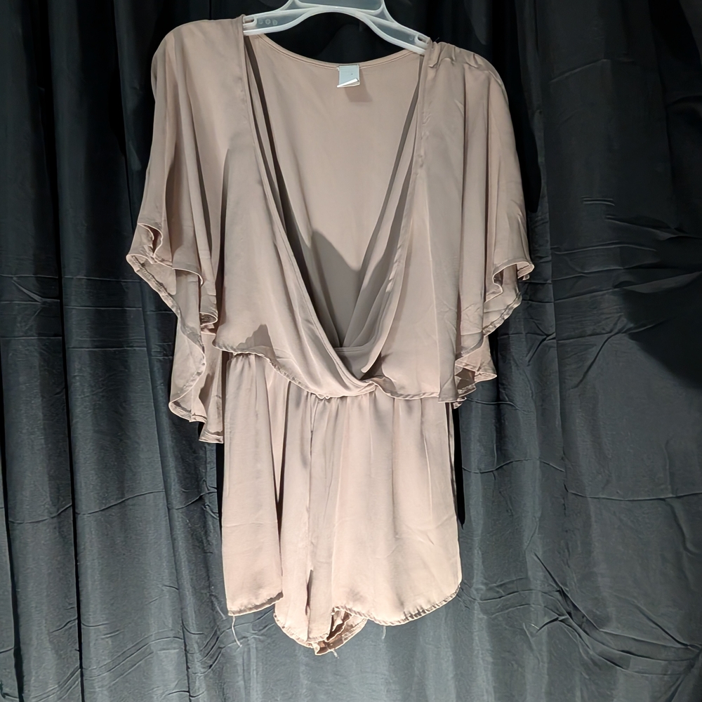 Elegant Beige Women's Romper